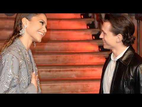 ZENDAYA AND TOM HOLLAND FLIRTING 😍