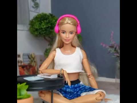 Beautiful barbie doll WhatsApp status😍