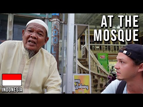 BREAKING FAST With INDONESIANS During RAMADAN