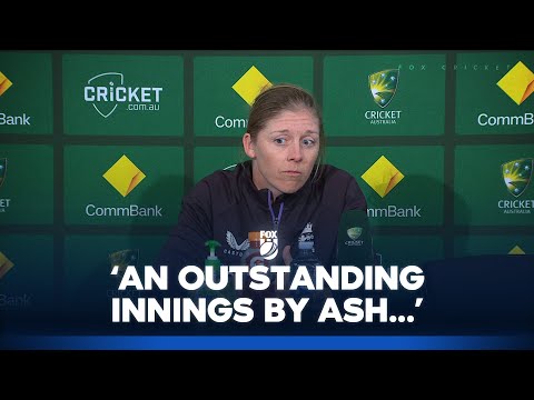 Heather Knight all praise for Aussies following 3rd straight defeat in Ashes ODI's | Fox Cricket