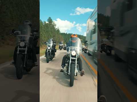 Rollin’ out of the Black Hills with the crew! #sturgis #harleydavidson #roadtrip