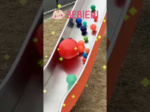 たくさんのボールが大集合【Rolling balls】【ころころ♪くるくる♪ぽんぽん♪】 赤ちゃん 泣き止む 笑う 喜ぶ 子供 ボーリング ビリヤード 滑り台 階段 転がる ball #Shorts