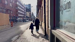 Stockholm Walks: Regeringsgatan. Northern parts and surrounding streets.