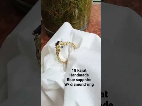 18 karat handmade blue sapphire w Diamond ring