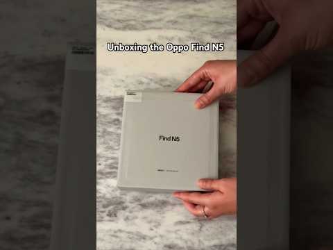 Unboxing the Oppo Fold N5 Foldable Phone