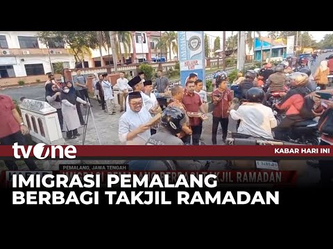 Imigrasi Pemalang Bagikan Ratusan Takjil kepada Pengguna Jalan | Kabar Hari Ini tvOne