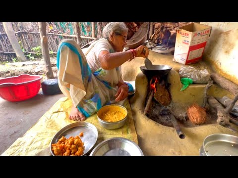 अम्माजी की एक प्रतिज्ञा से पूरा जीवन ही बदल गया।मां नर्मदा के तट पर अम्माजी के साथ भोजन प्रसाद