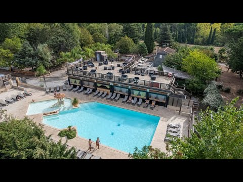 Découvrez le parc aquatique du Camping La Barque