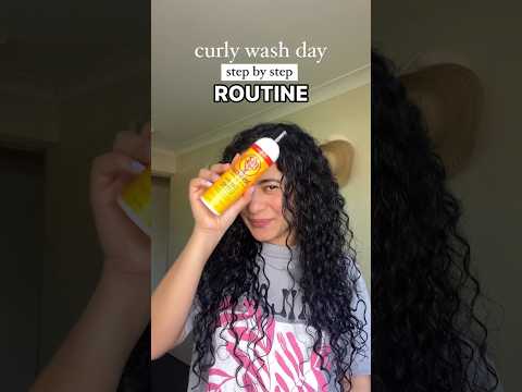 ✨ Rise & Shine, Curls! 🌟Step-by-step curly hair routine for frizz-free💖 #CurlyHairGoals #curlyhair