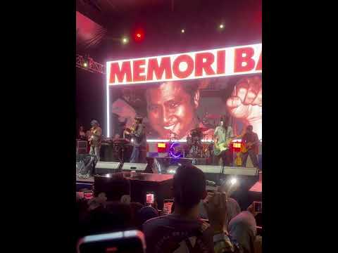 PERDANA LIVE KONSER MEMORI BAIK SHEILA ON 7 #sheilaon7 #memoribaik #pakduta #konser