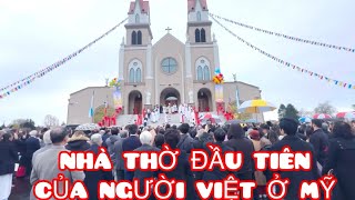 NGƯỜI VIỆT Ở MỸ/NHÀ THỜ CỦA NGƯỜI VIỆT NAM ĐẦU TIÊN Ở MỸ/QUÁ ĐÔNG BÀ CON THAM DỰ THÁNH LỄ CUNG HIẾN