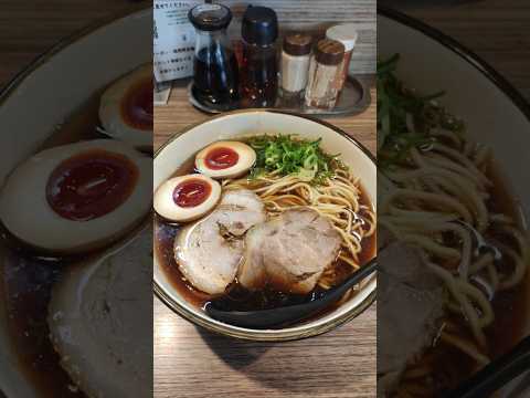 味玉にぼ醤油大盛り 煮干しラーメン にぼってる 〒564-0032 大阪府吹田市内本町２丁目２１−１０★★★★