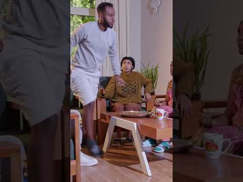 ናታን ያፌትን በቦክስ መታው!!!  #shorts  #short