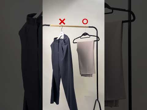 ＼HOWTO／ パンツの掛け方👖とっても簡単なので保存してマネしてみてね！#dholic #ディーホリック #howto動画 #howto #ライフハック クローゼット整理