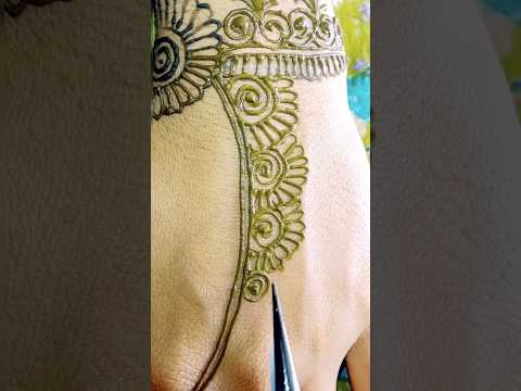 New stylish back hand simple mehandi designs #beautiful easy mehndi design#trending #😱😍