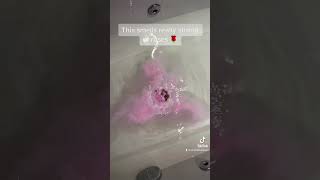 The lush pink toasty bath bomb review / demo #lush #fyp #bathbomb #selfcare #lushcosmetics #review