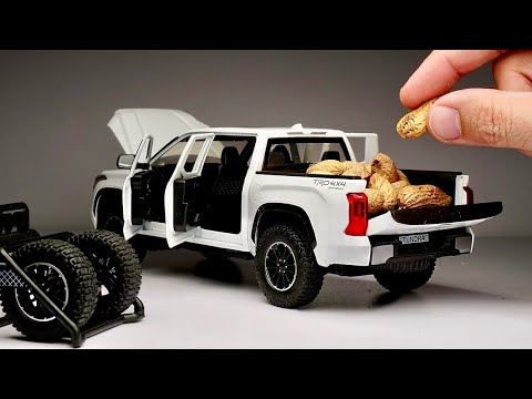 Unboxing of Toyota Tundra 4X4 Diecast Model Car