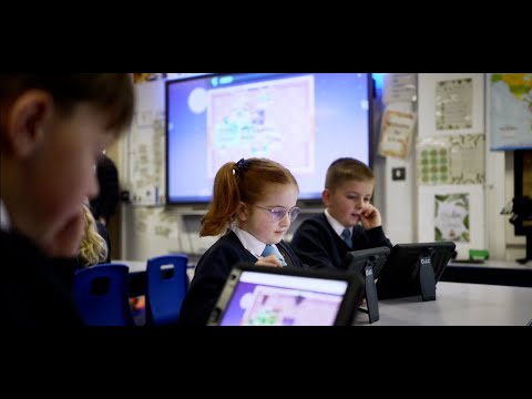 How Tottington Primary School uses Kahoot! to boost student success in UK national tests - (Short)