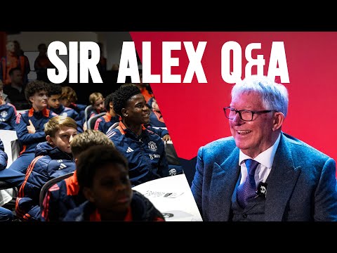 "Handle Defeat The Right Way" | Sir Alex Q&A | Manchester United