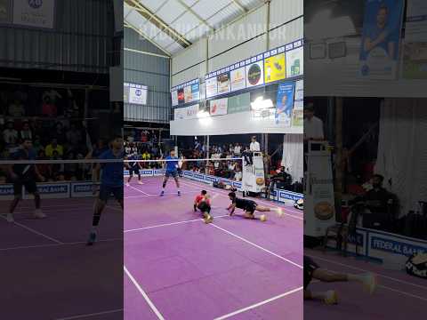 Two insane Dives but 🤯🔥 #shorts #badminton #badmintonlovers