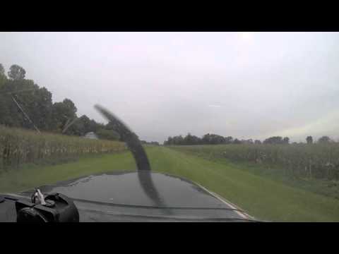 C172 - Narrow Grass Runway Landing